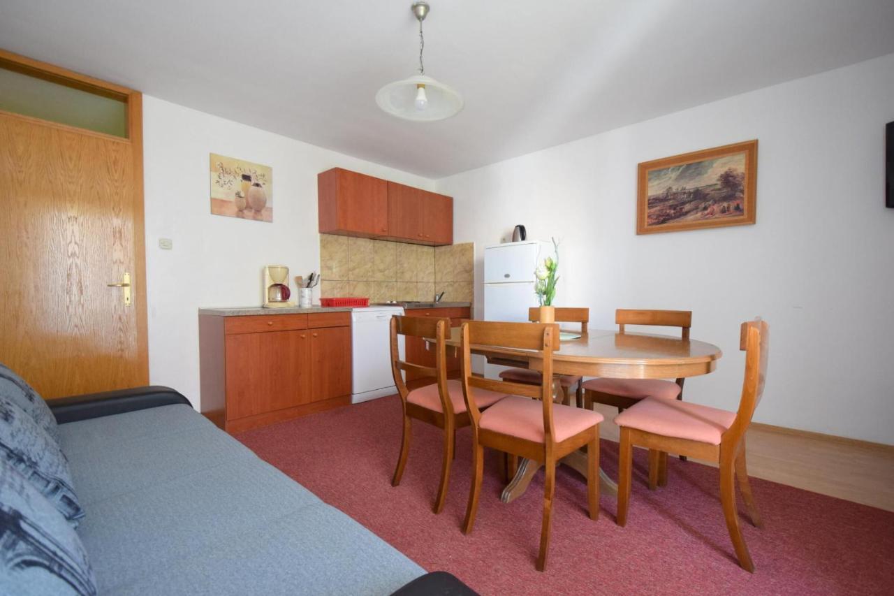 Apartment Fejer
