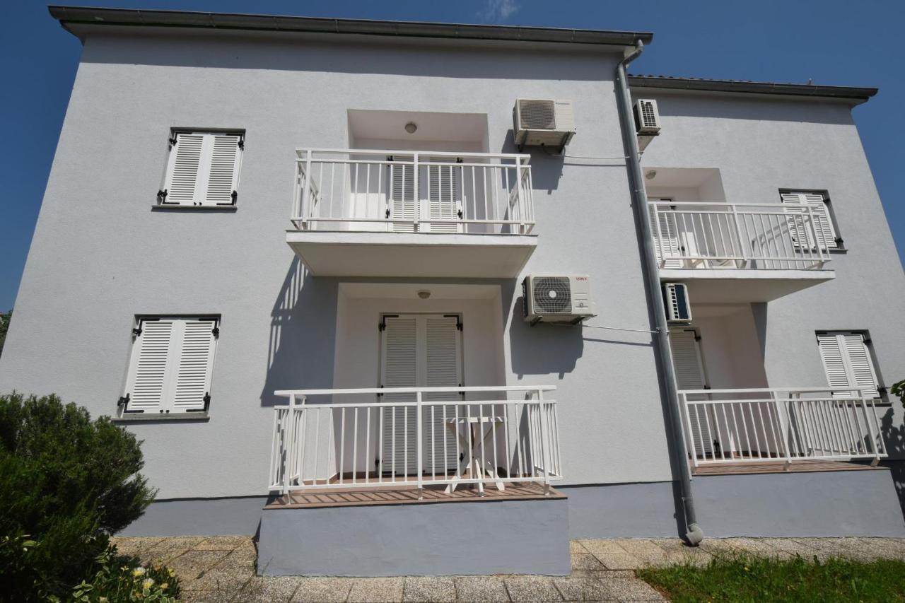 Fejer Apartment